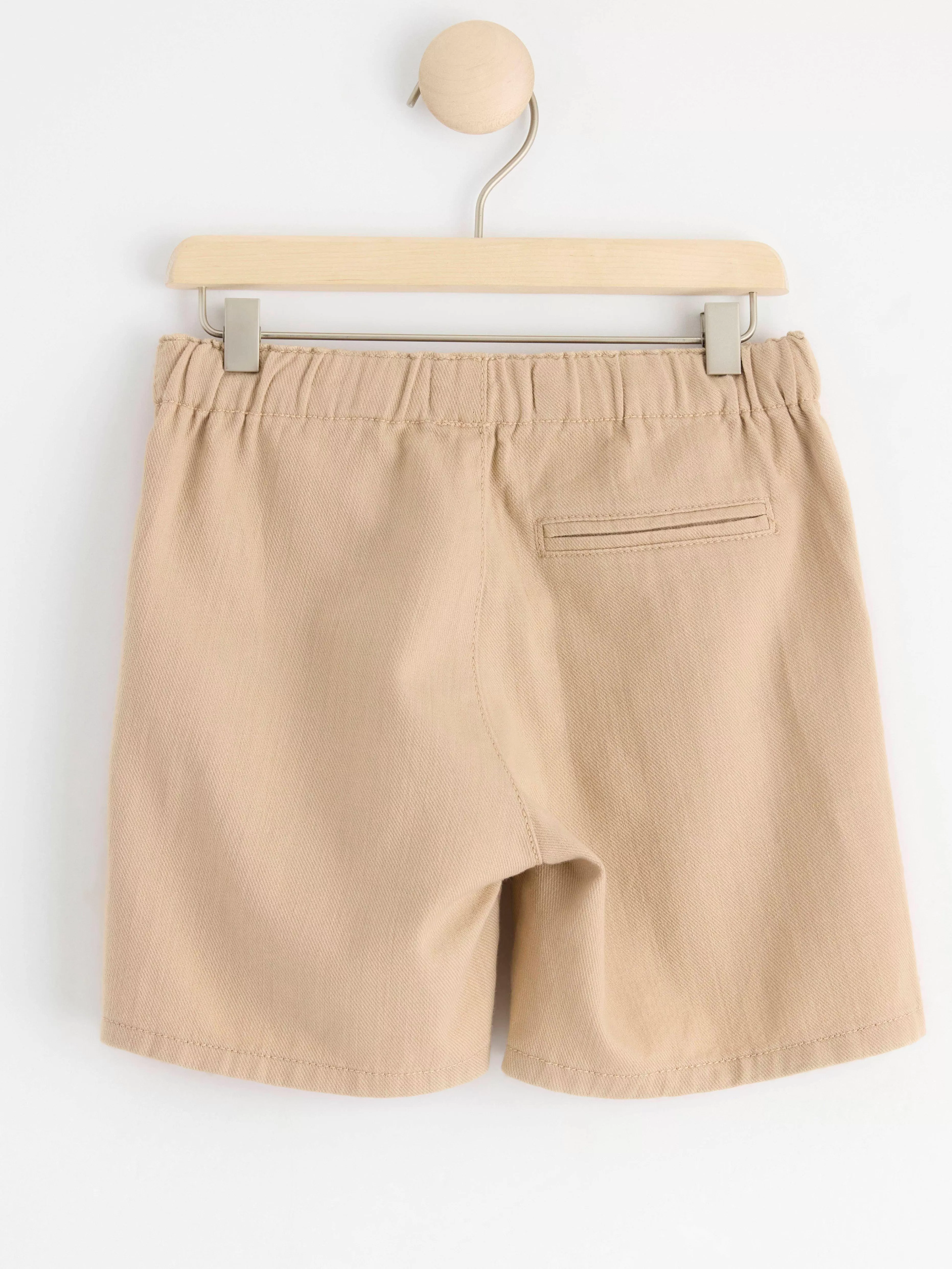 Barn Lindex Sven Chinosshorts Med Rakt Ben Och Normalhog Midja