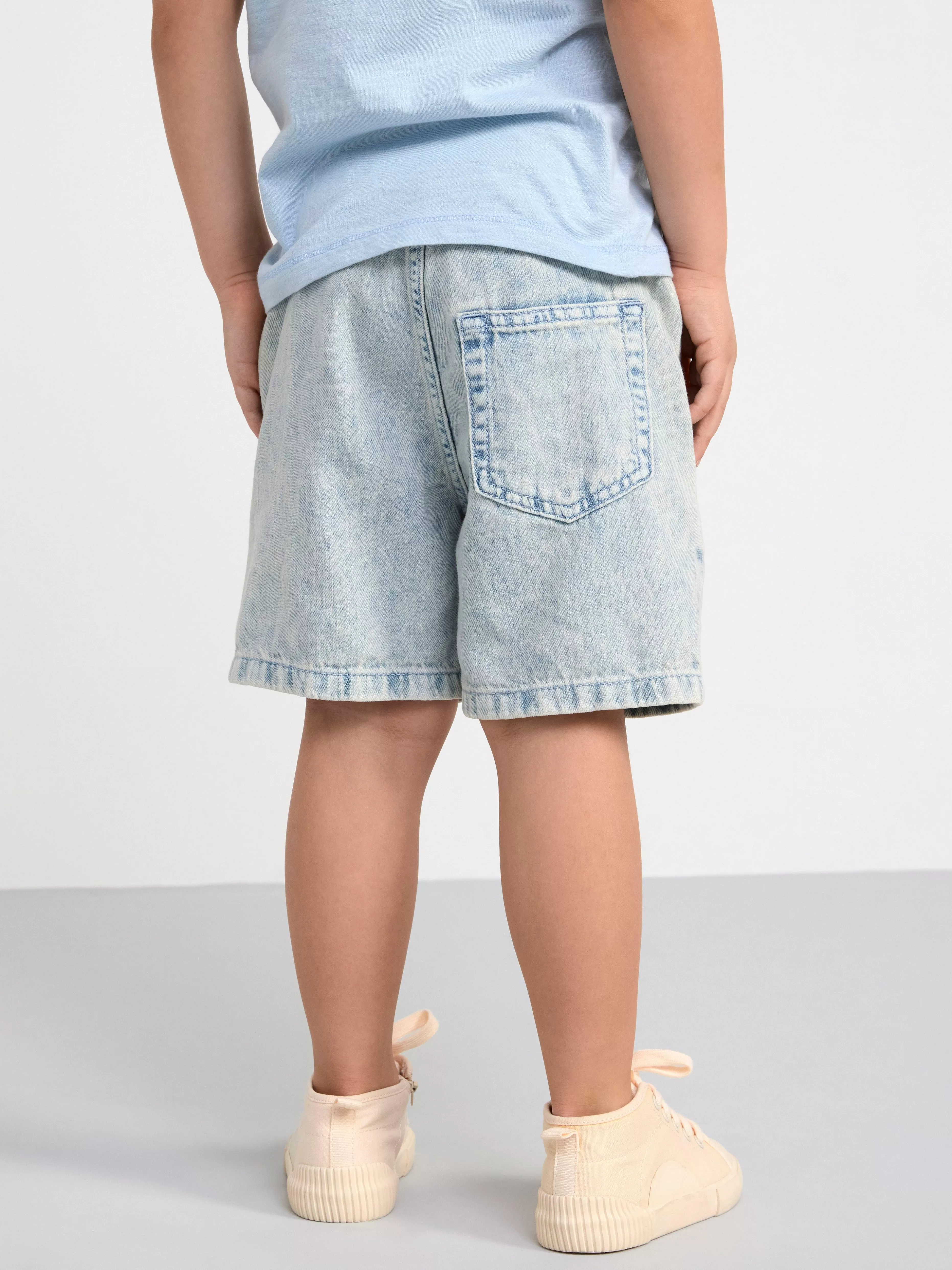 Barn Lindex Sven Denimshorts Med Normalhog Midja Och Rakt Ben