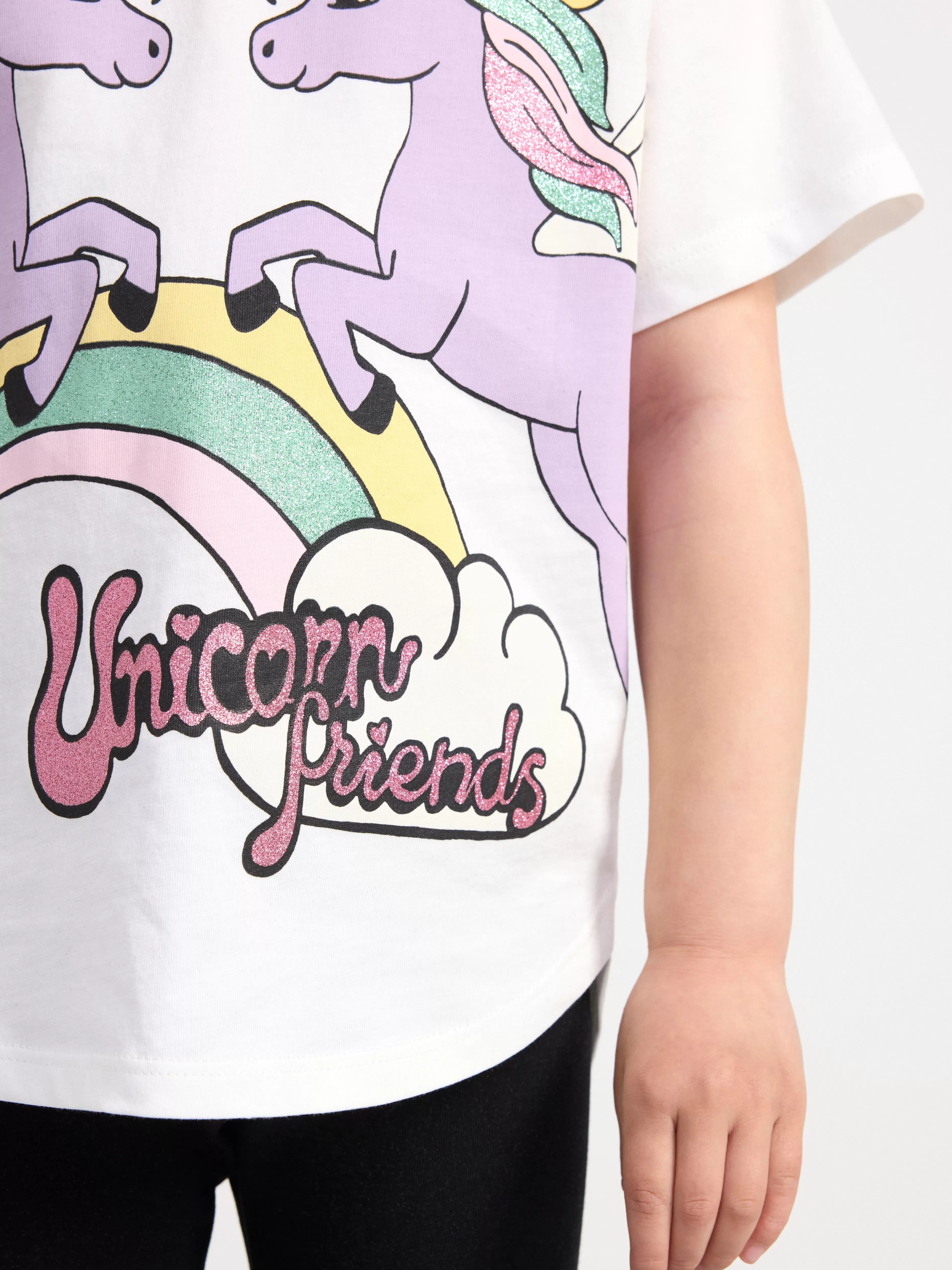 Barn Lindex T Shirt I Oversize Modell Med Enhorningar